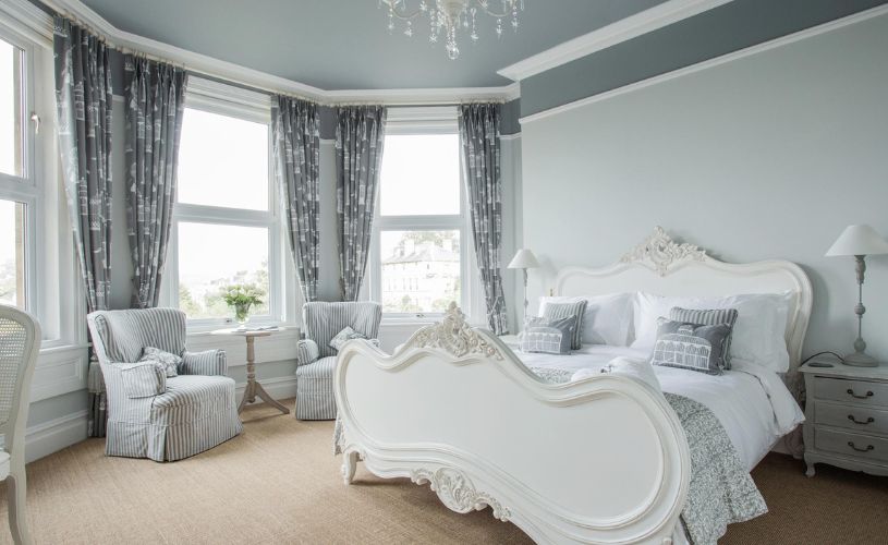 Grays Boutique BnB white bedroom